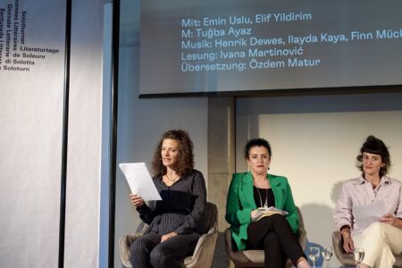 Ivana Martinović (Deutsche Lesung), Elif Yıldırım (Lyrikerin), Tuğba Ayaz (Moderation)